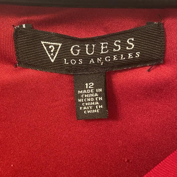 GUESS - Picture 8 of 8